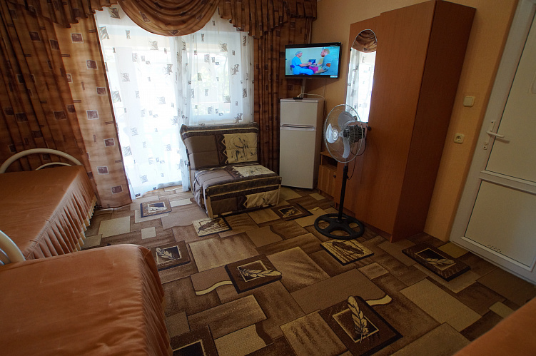 Пятиместный номер (балкон)